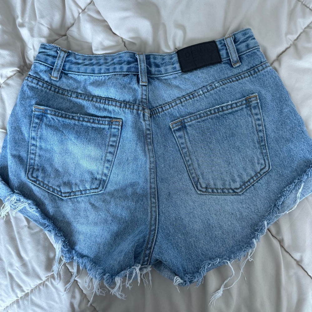 Glassons Denim Mini Jean Shorts - Picture 3 of 3
